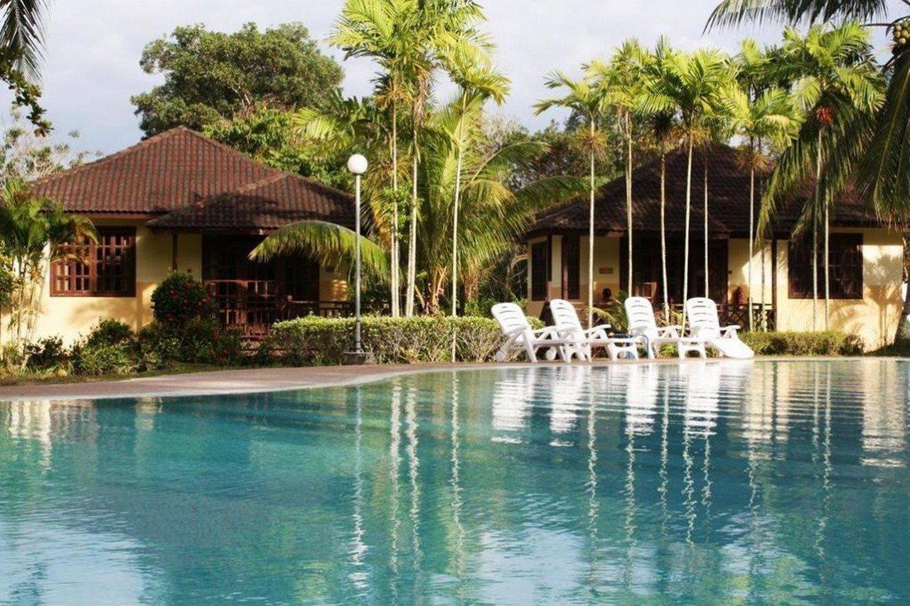 Beringgis Beach Resort & Spa Papar Exterior foto